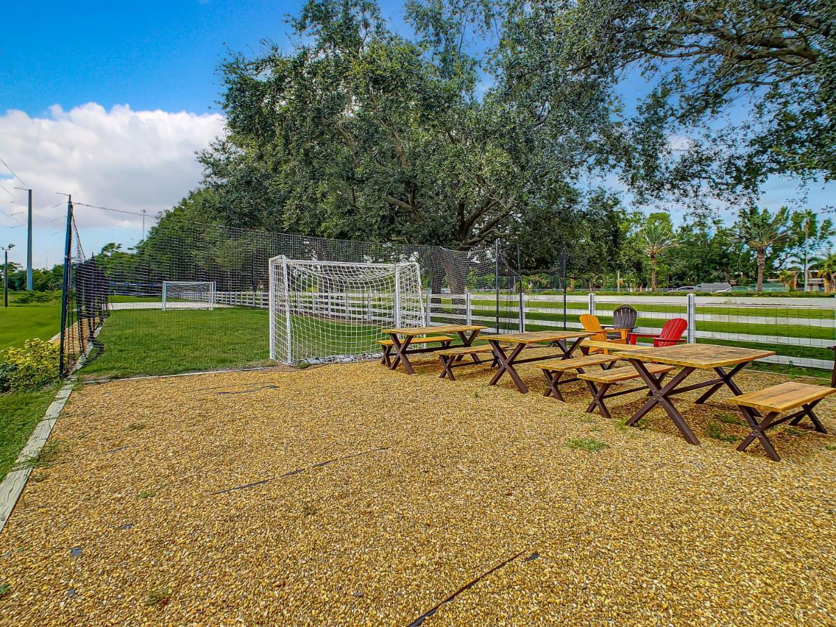 Pet Friendly In Orlando Area Near Disney 셀러브레이션 외부 사진